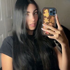 Meet your Posher, Tayler m.